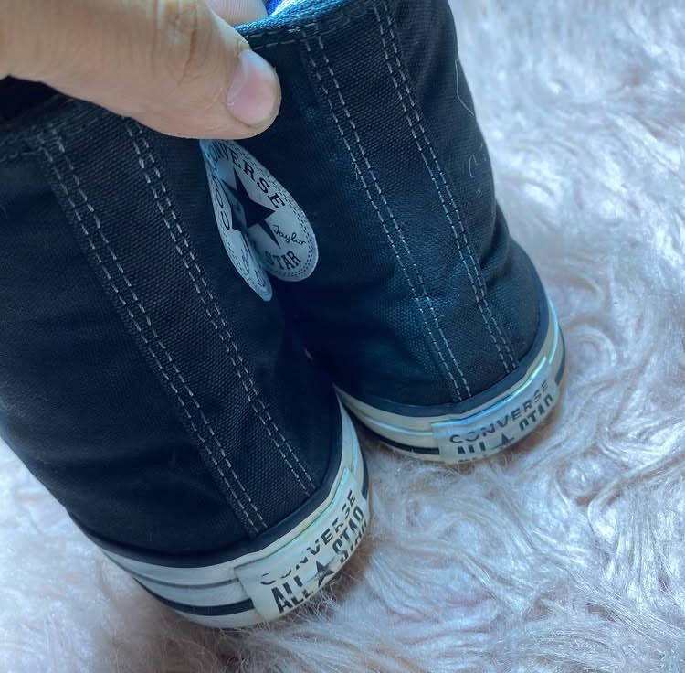 Converse ( Size 39 / 6 )