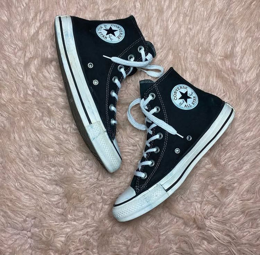 Converse ( Size 39 / 6 )