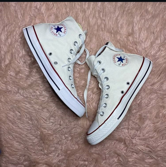 Converse ( Size 39 / 6 )