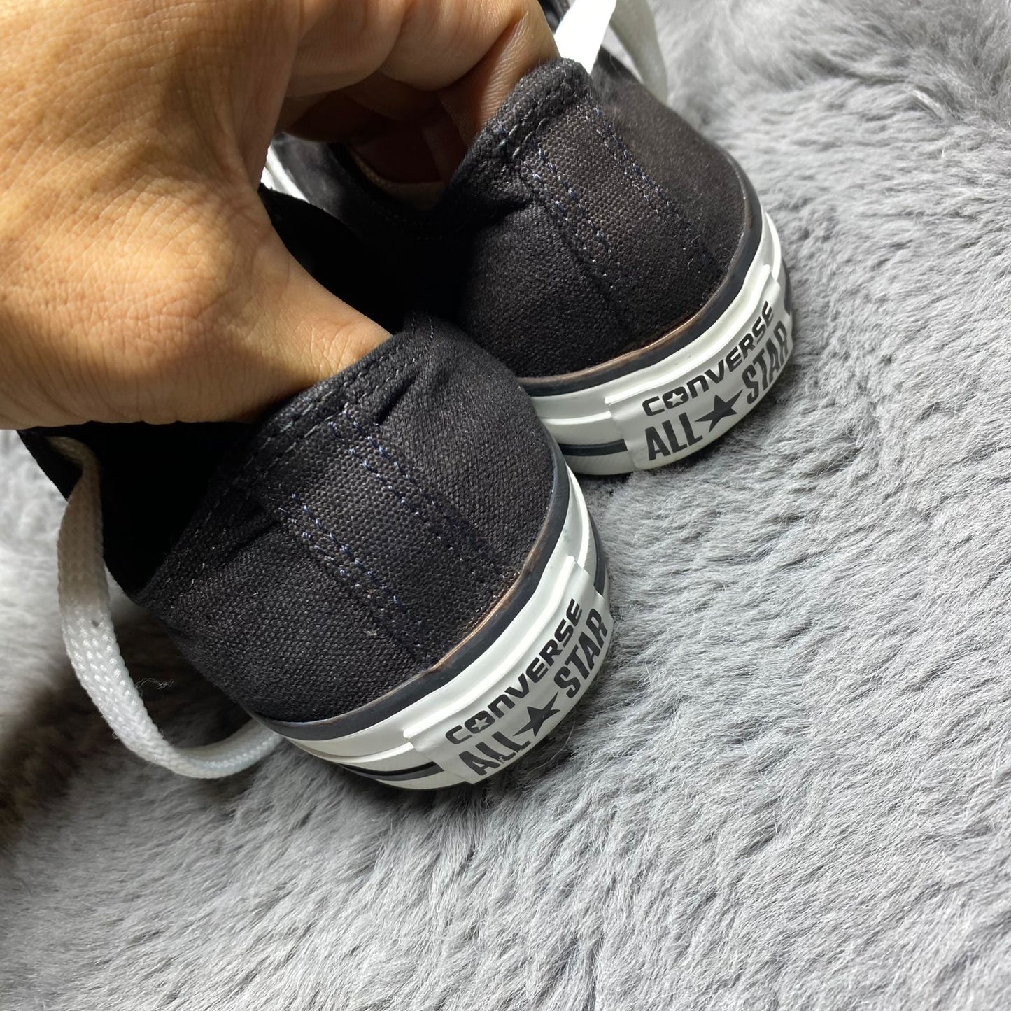 Converse ( Size 36.5 / 6 )