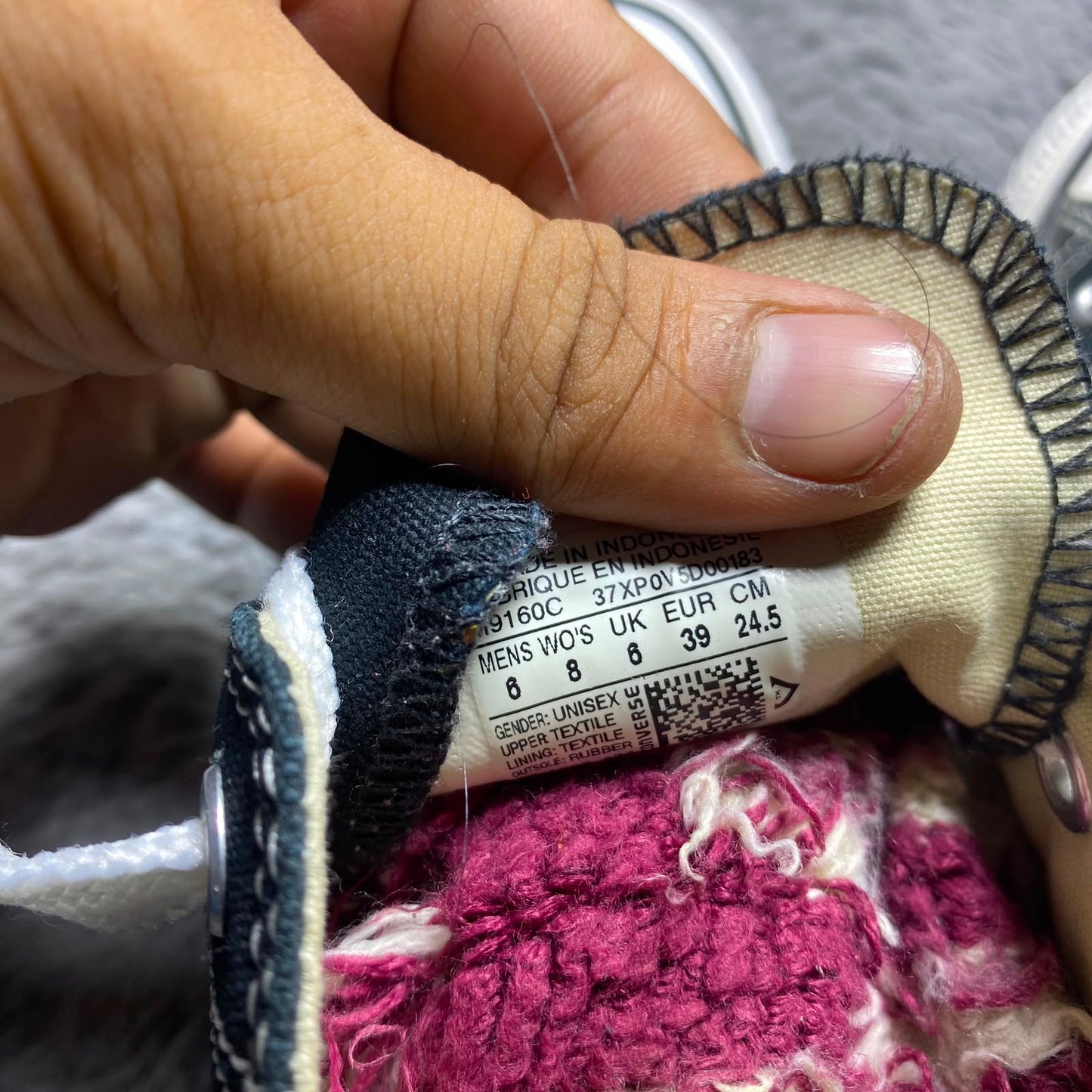 Converse ( Size 39 / 6 )