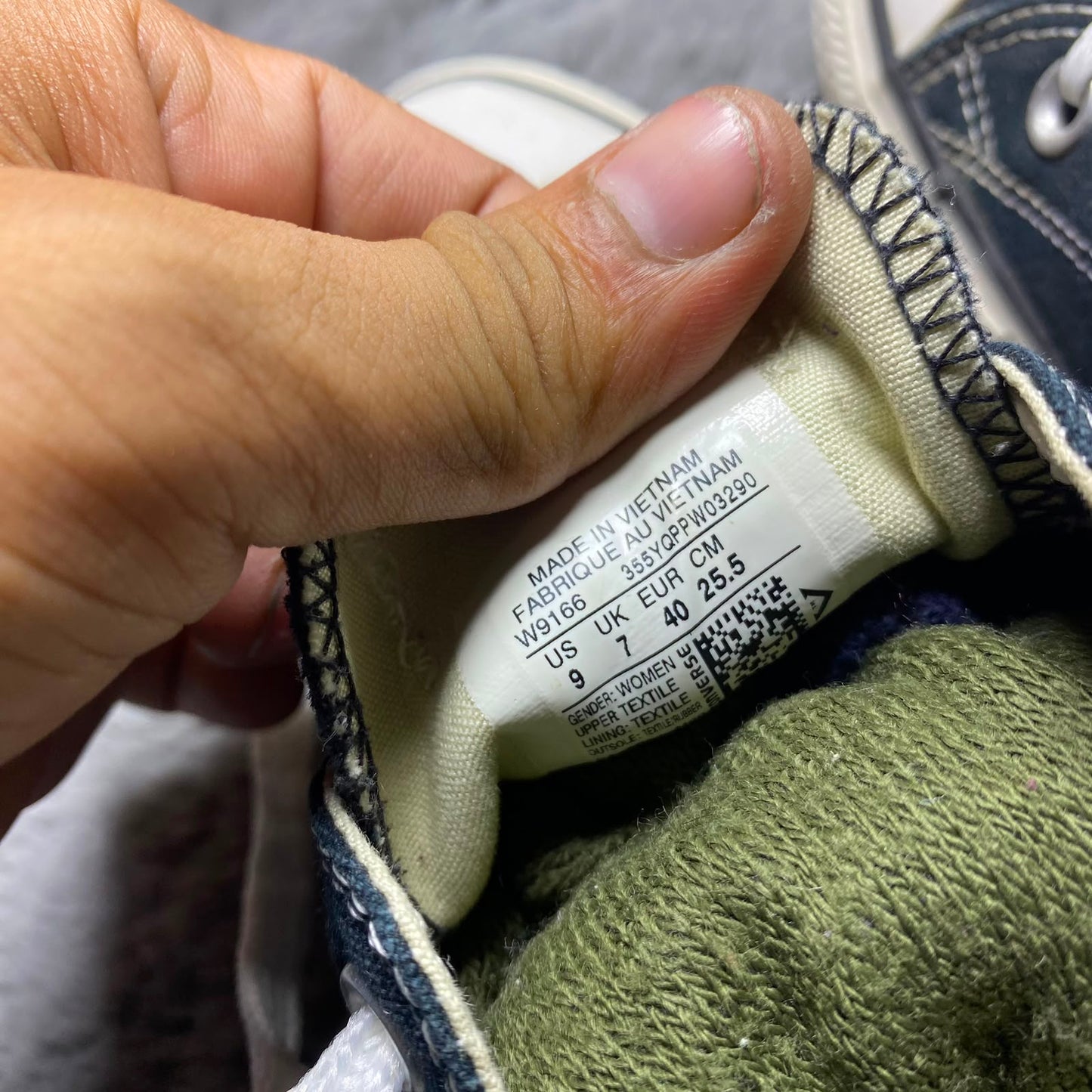 Converse ( Size 40 / 7 )