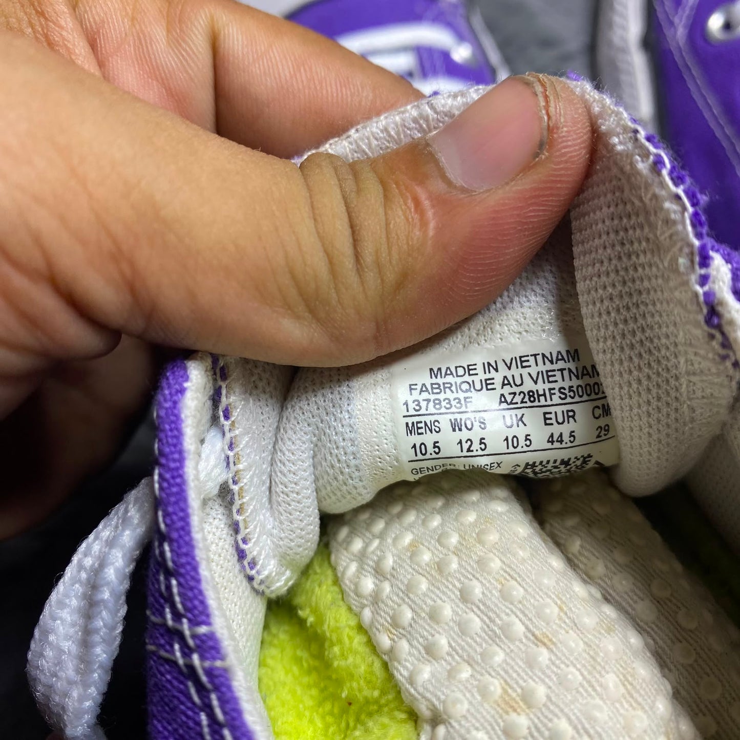 Converse ( Size 44.5-45 / 10.5 - 11 )