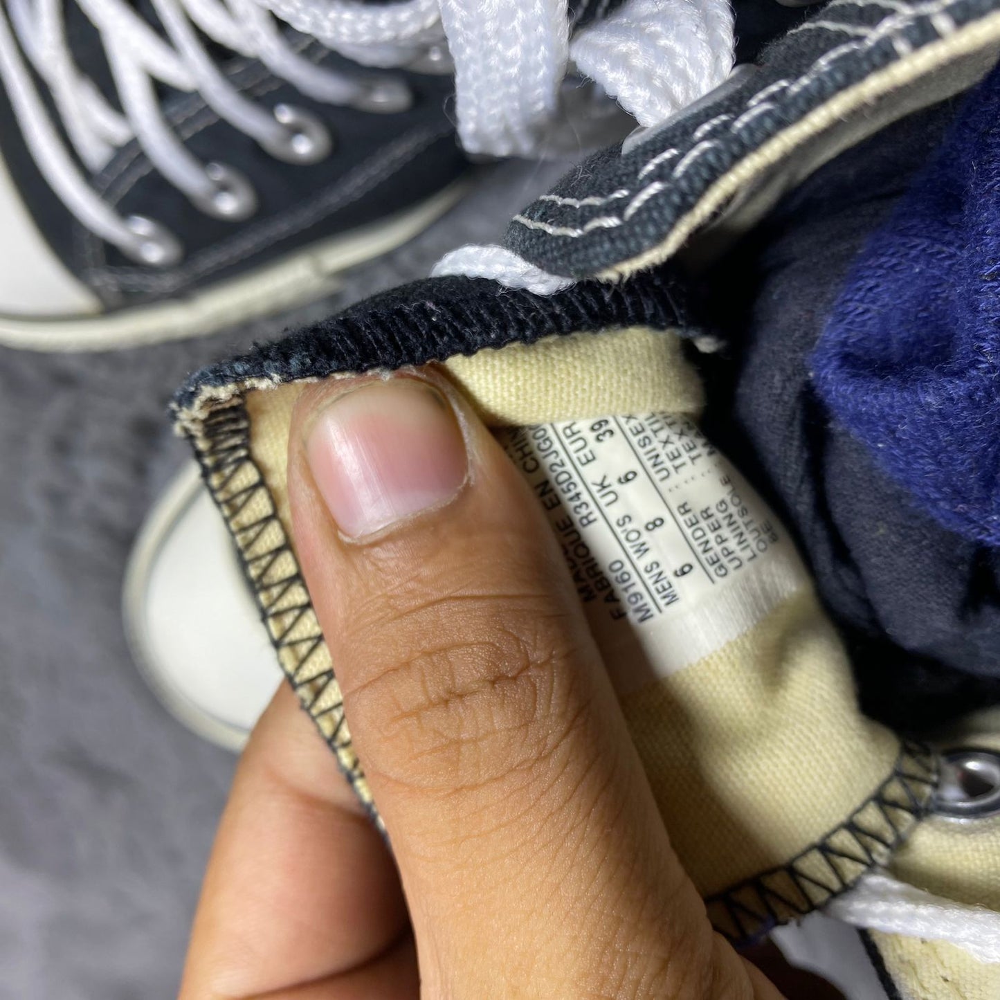 Converse ( Size 39 / 6 )