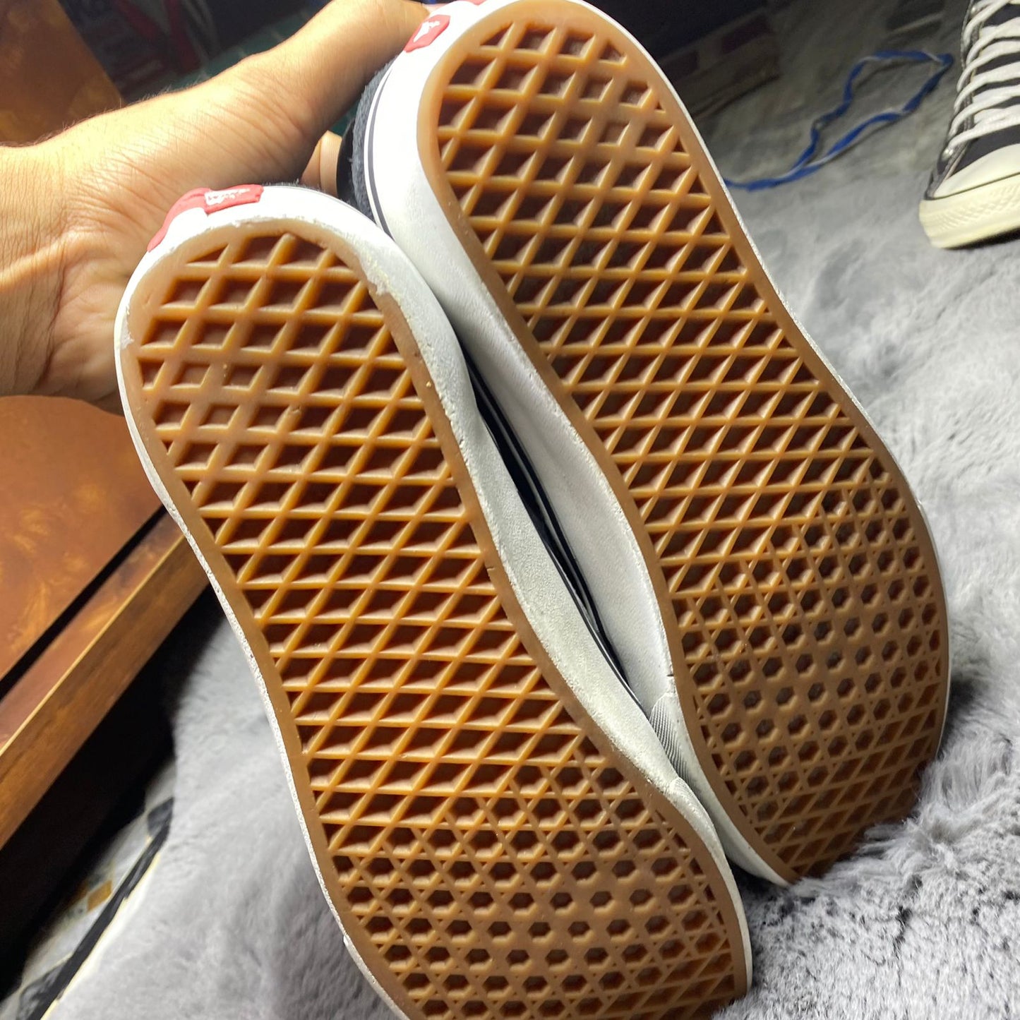 VANS ( Size 43 / 8.5-9 )