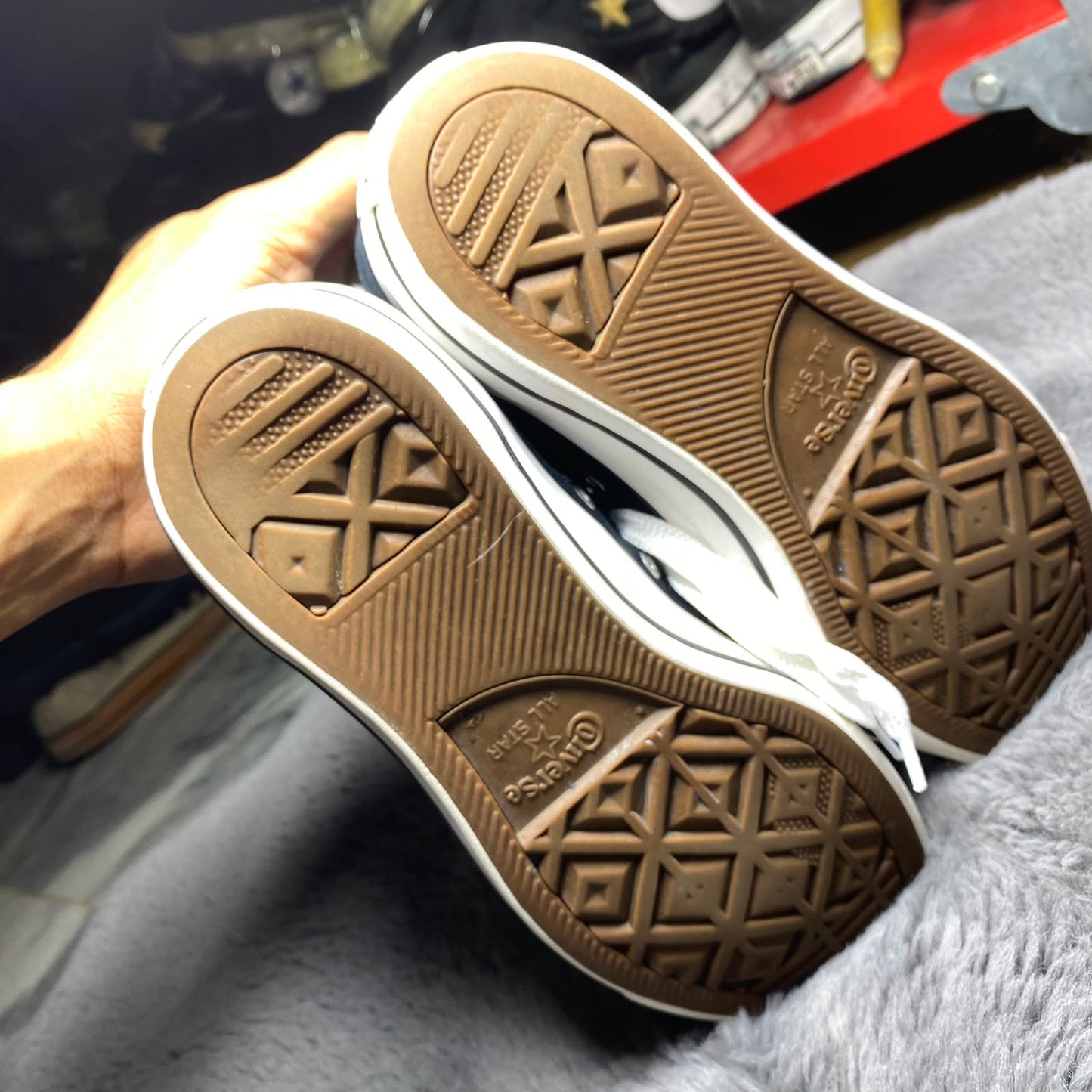 Converse ( Size 39.5 - 40 / 6.5 )