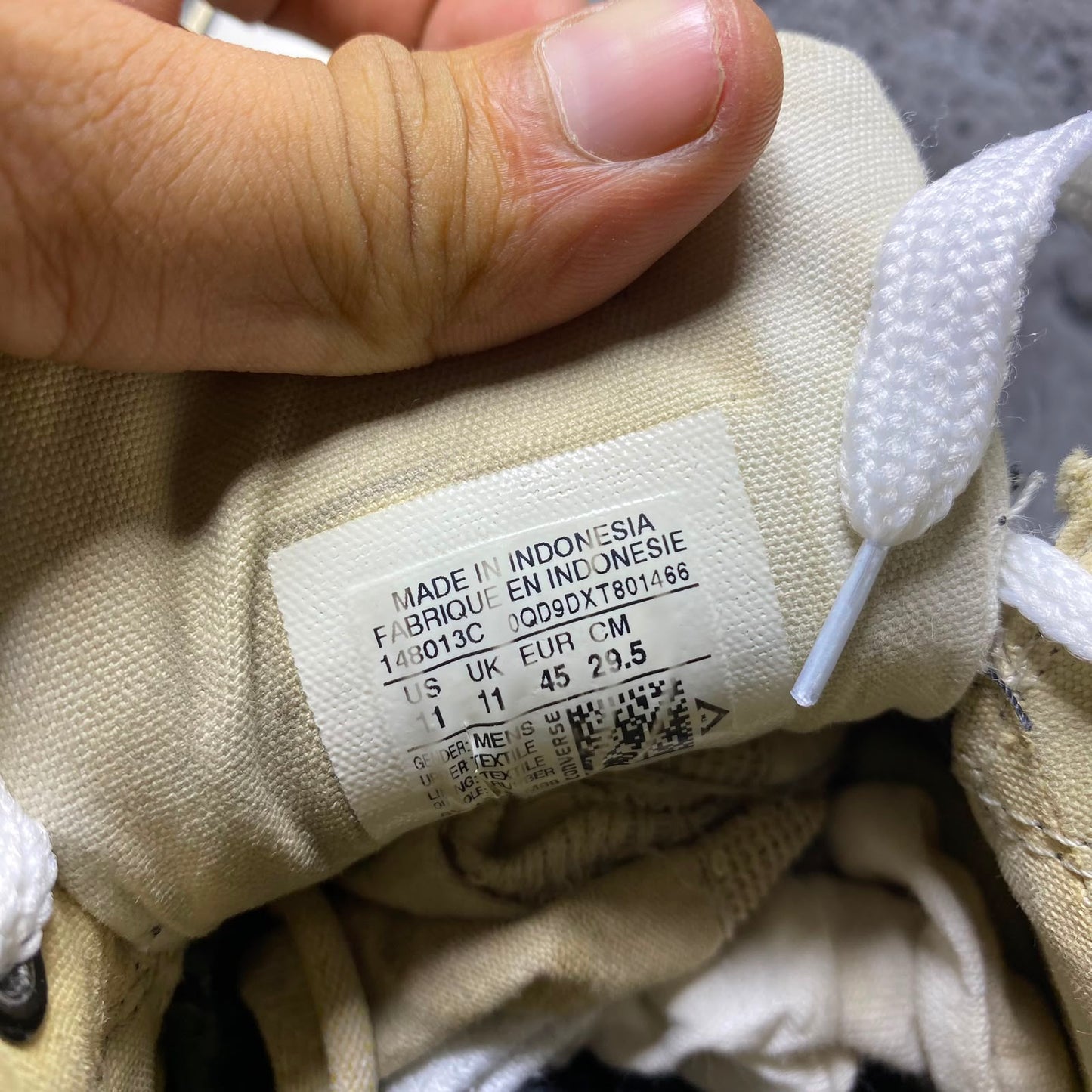 Converse ( Size 45 / 11 )