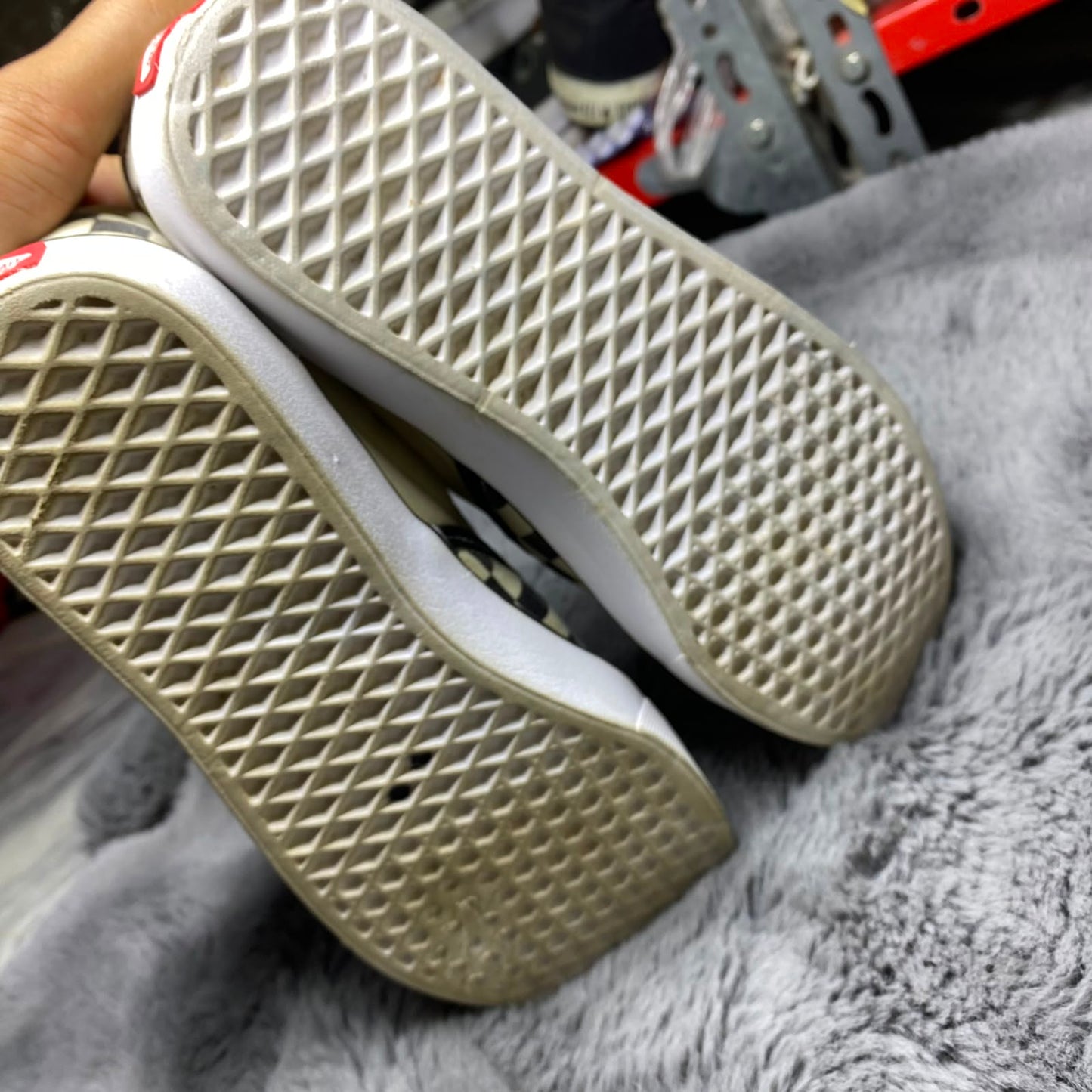 VANS ( Size 43 / 8.5-9 )