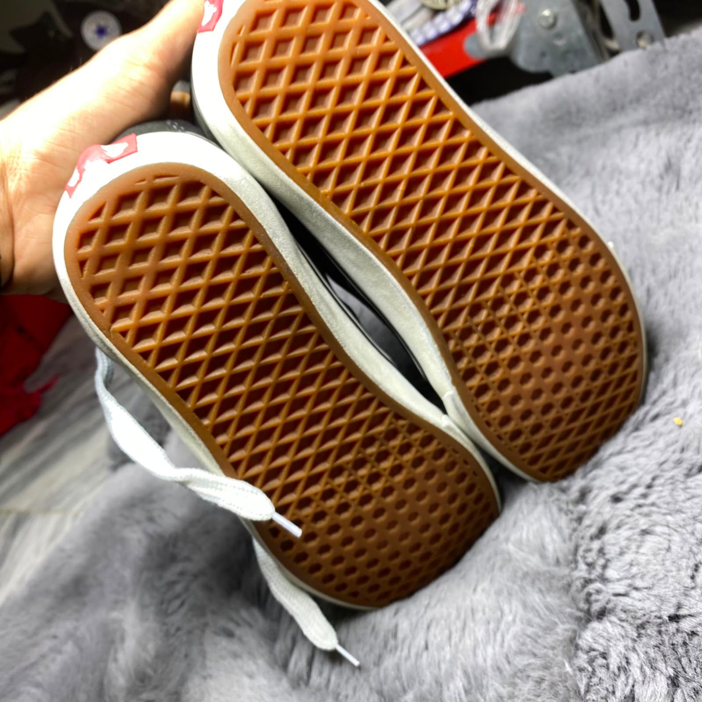 VANS ( Size 42 / 8 )