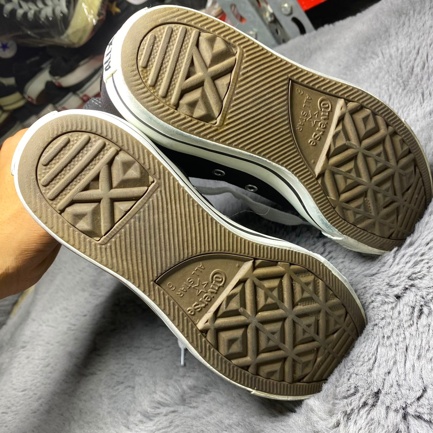 Converse ( Size 39 / 6 )