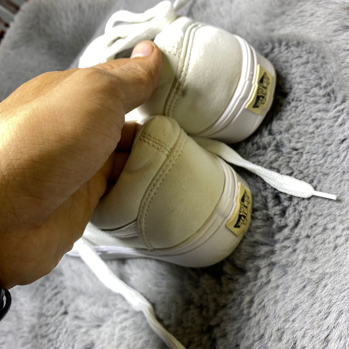VANS ( Size 40.5 - 41 / 6.5 - 7 )