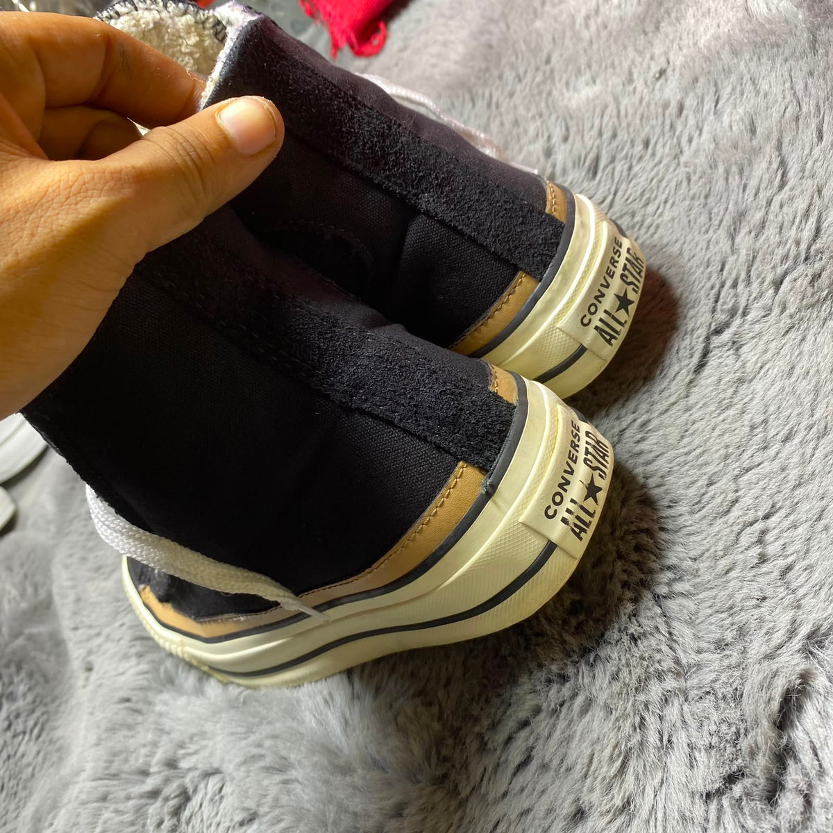 Converse ( Size 40 / 7 )