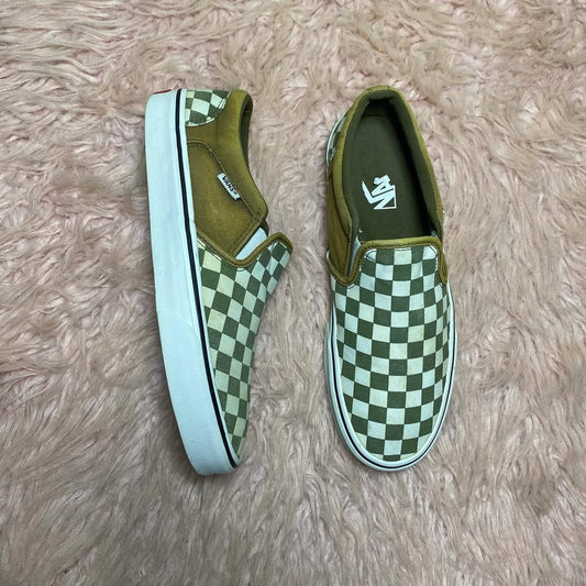 VANS ( Size 40.5 / 7 )