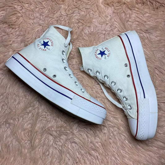 Converse ( Size 39 / 6 )