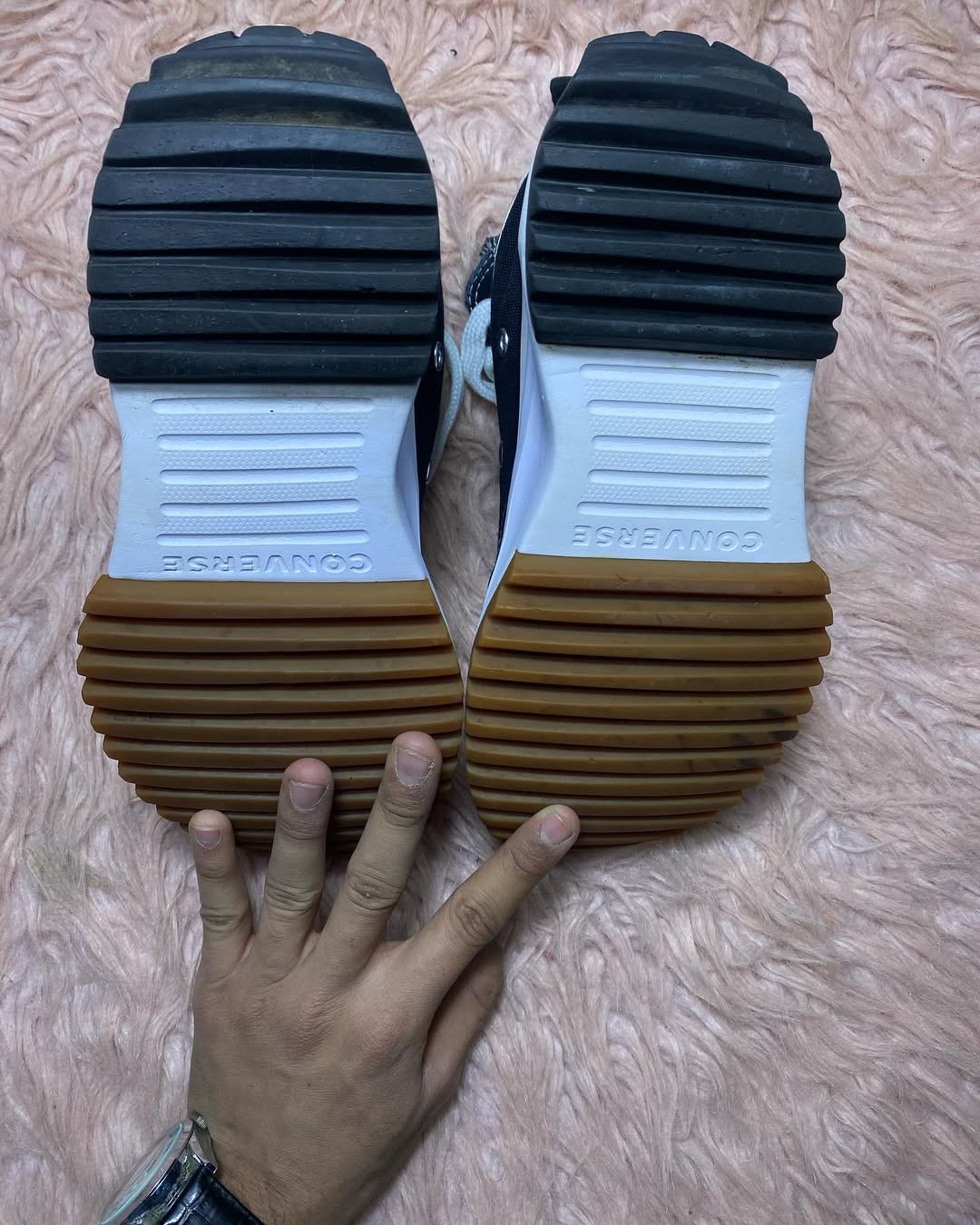 Converse ( Size 37.5 / 5 )