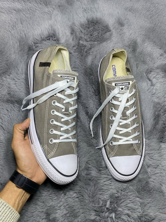 Converse ( Size 45 / 11 )