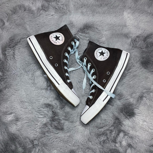 Converse ( Size 38 / 5.5 )