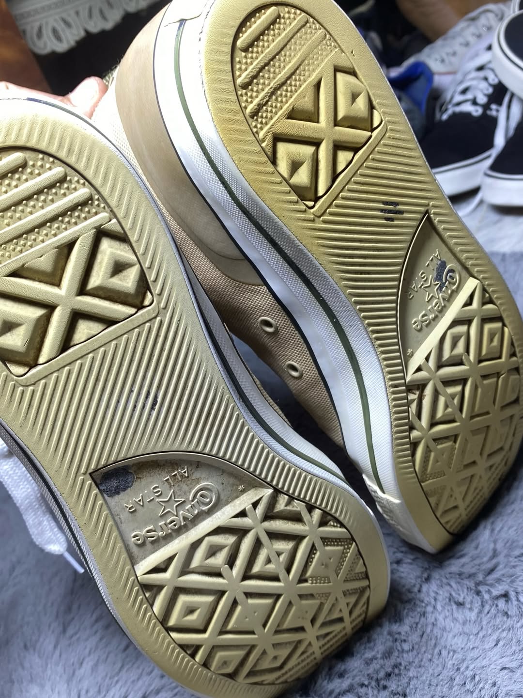 Converse ( Size 45 / 11 )