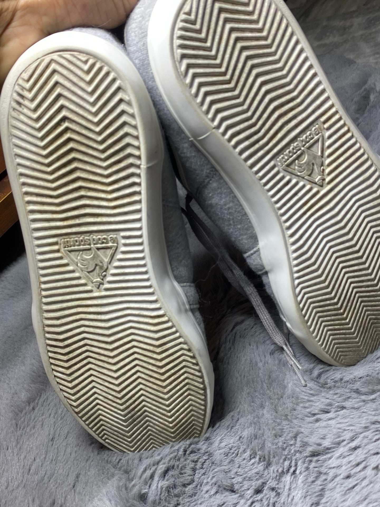 SNEAKER ( Size 43 / 9 )