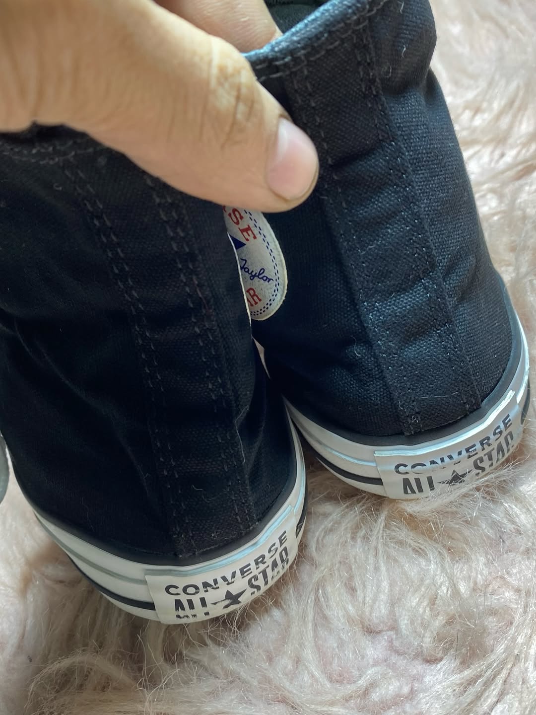 Converse ( Size 37.5 / 5 )