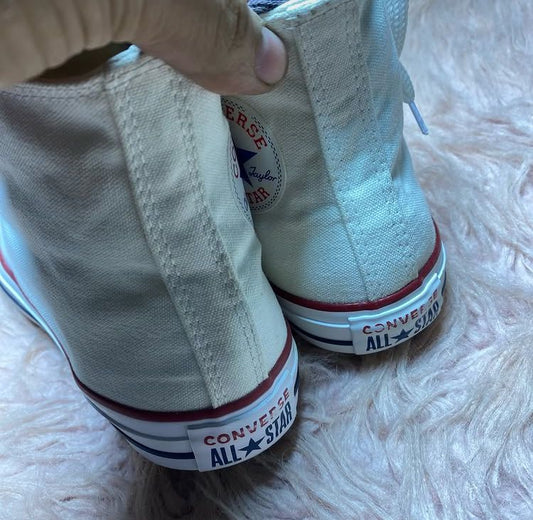 Converse ( Size 39 / 6 )