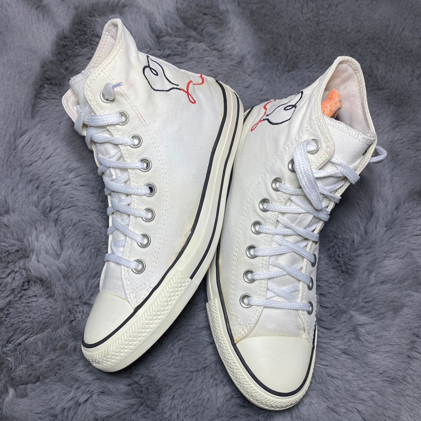 Converse ( Size 41 / 7.5 )