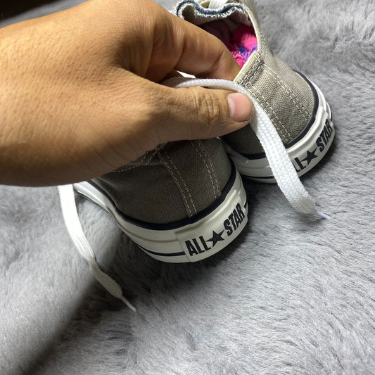 Converse ( Size 39 / 6 )
