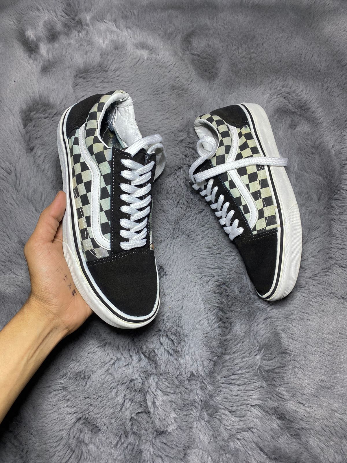 VANS ( Size 40 / 6.5 )
