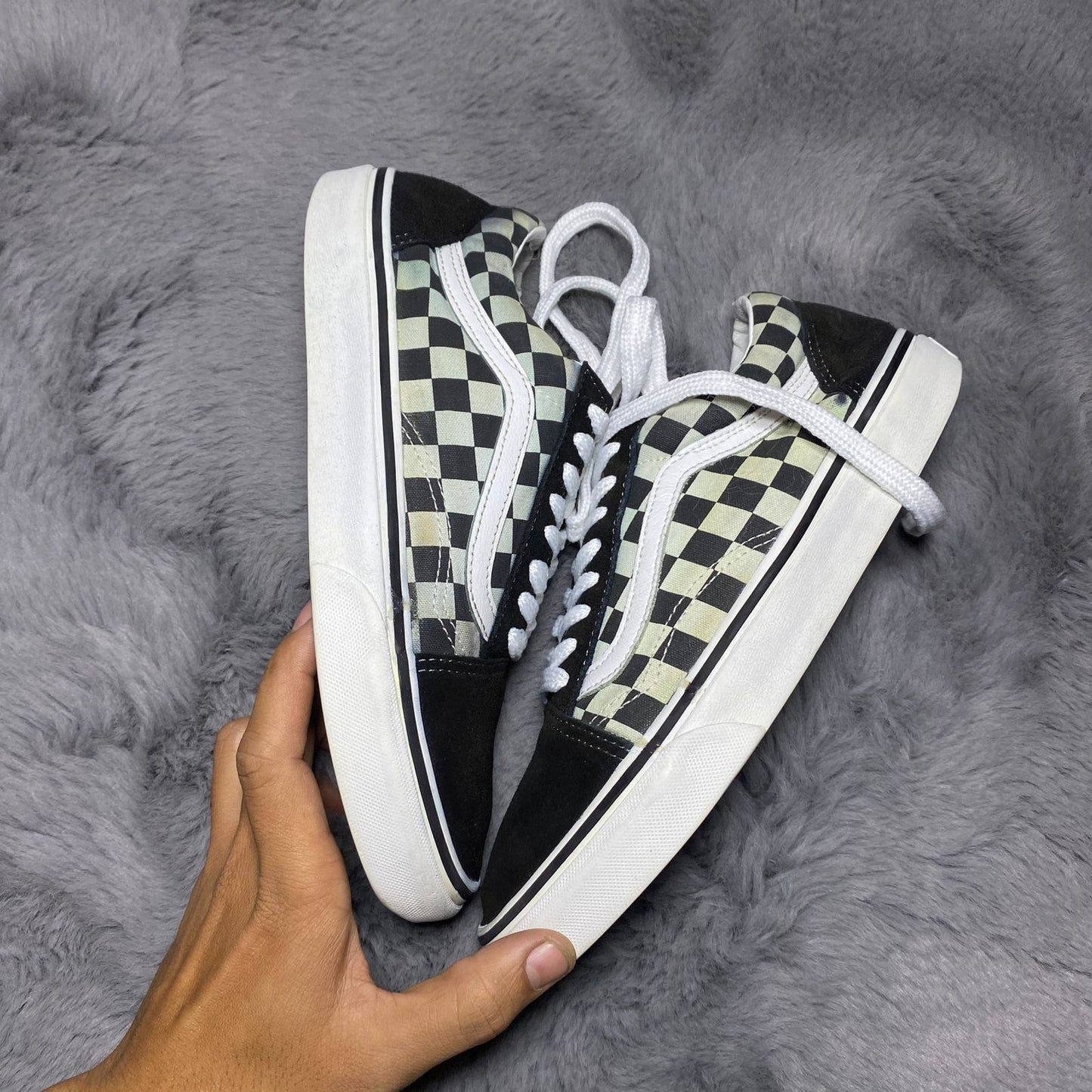 VANS ( Size 40 / 6.5 )