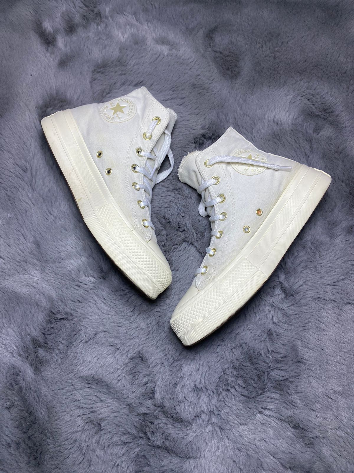 Converse ( Size 39 / 6 )