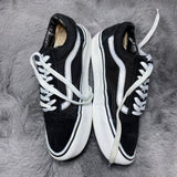 VANS ( Size 38.5 /  5.5 )
