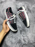 VANS ( Size 40 / 6.5 )