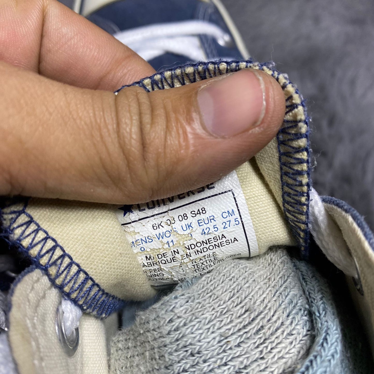 Converse ( Size 42.5 / 9 )