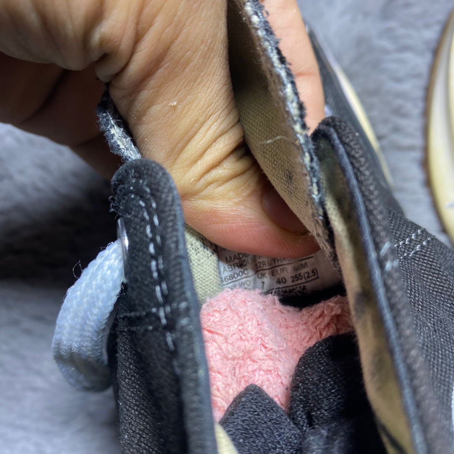 Converse ( Size 40 / 7 )