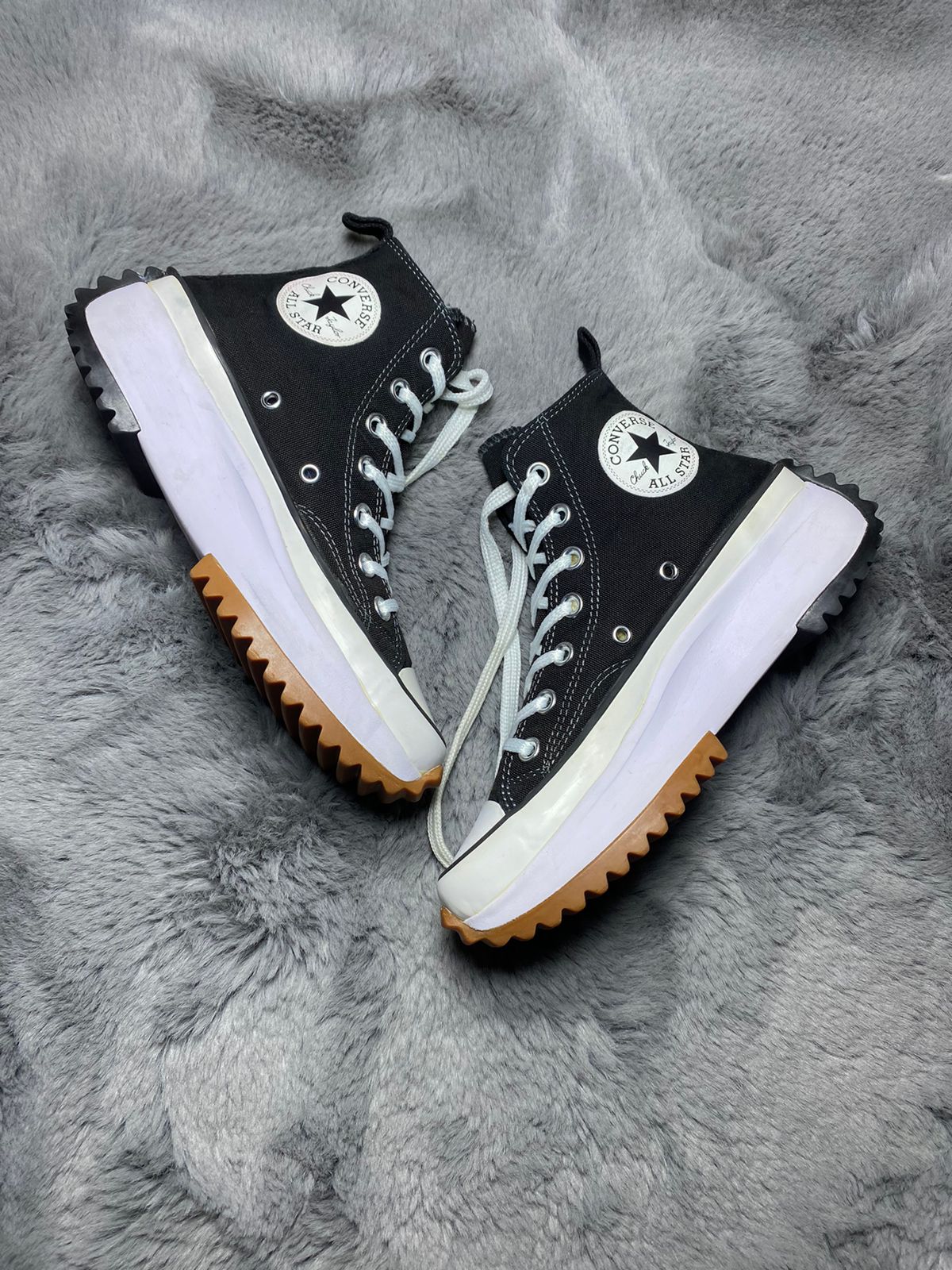 Converse ( Size 38 / 5.5 )