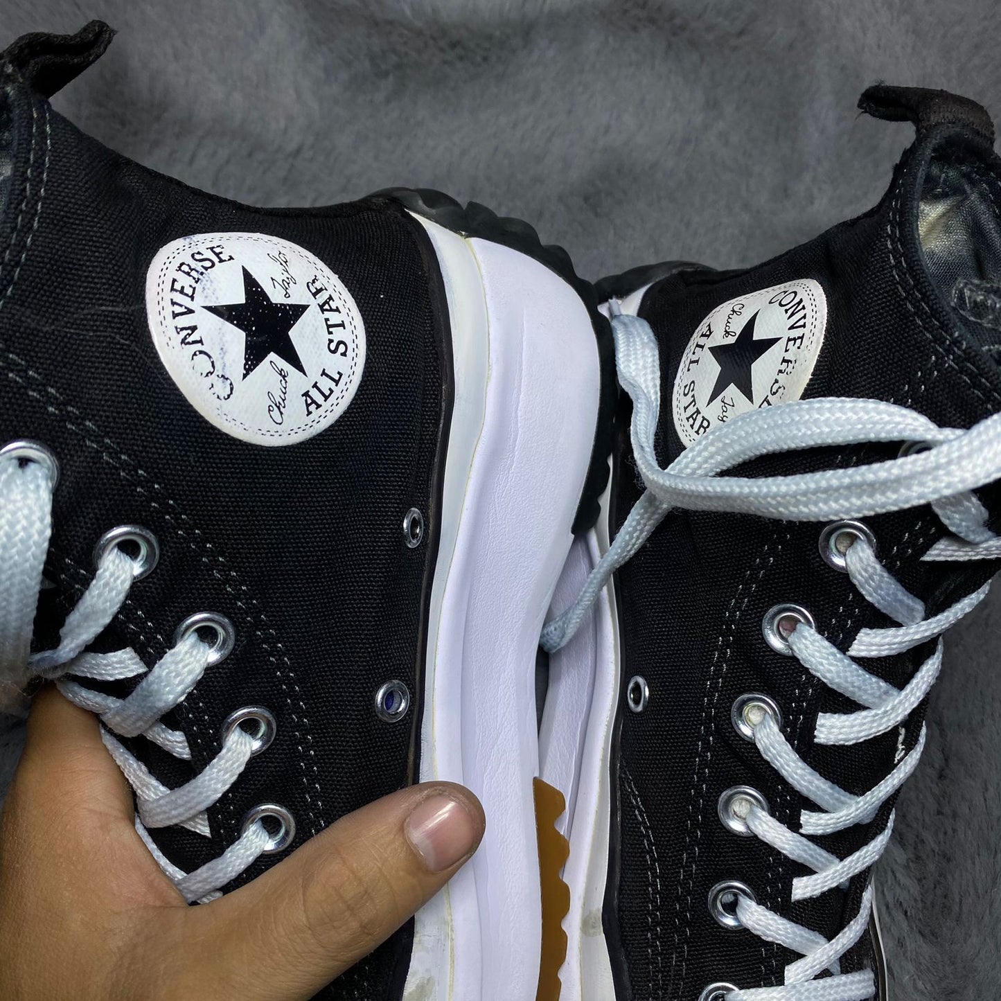 Converse ( Size 38.5 / 5.5 )