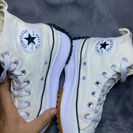 Converse ( Size 38 / 5.5 )