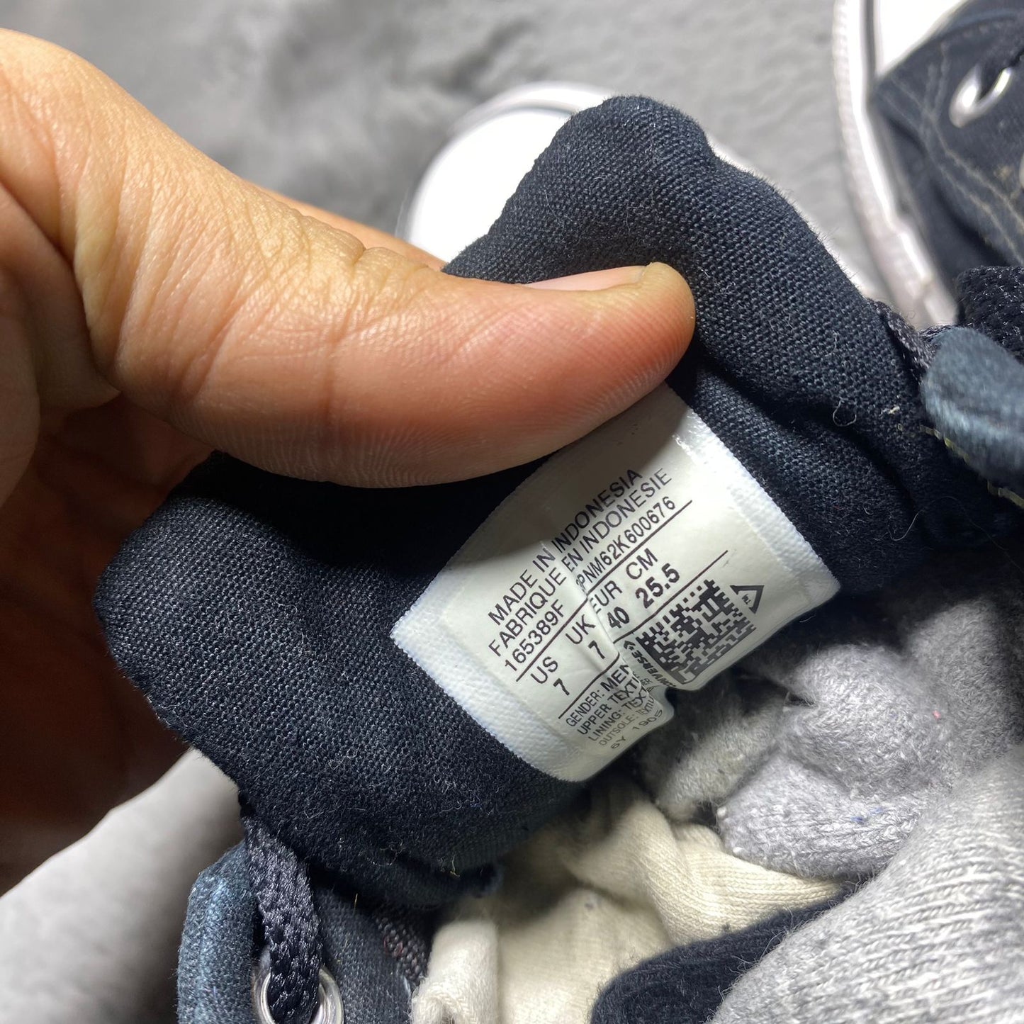Converse ( Size 40 / 7 )