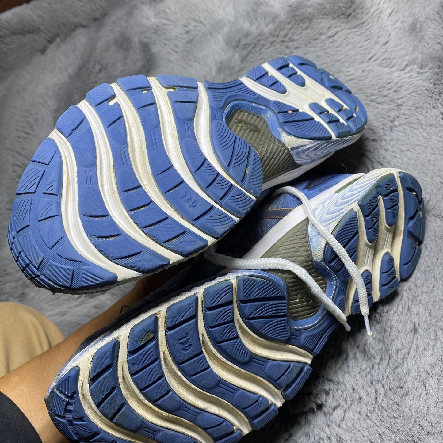 Asi-cs ( Size 42 / 8.5 )