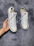 Converse ( Size 41.5 / 8 )