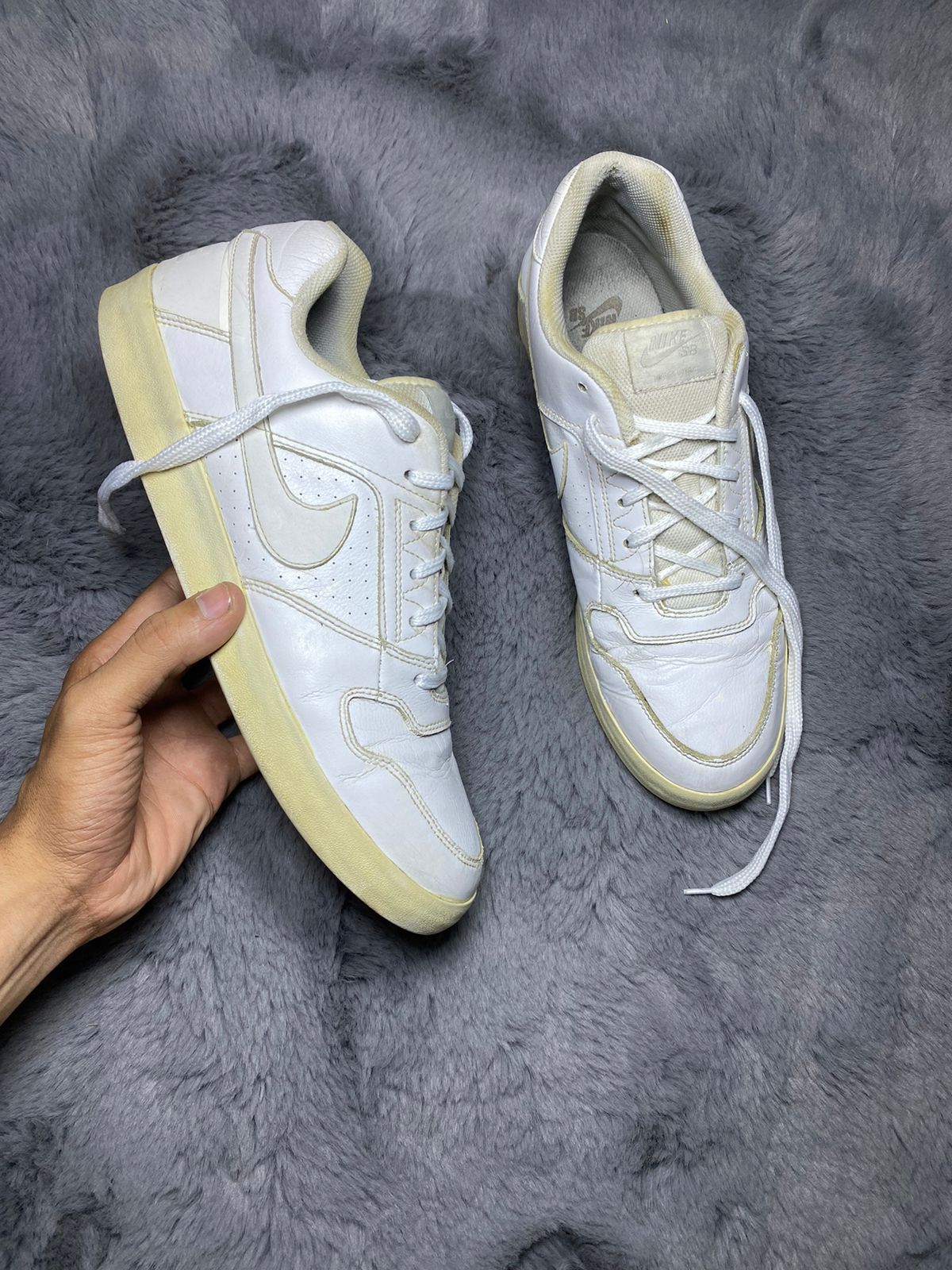 NI-KE ( Size 45 / 11 )