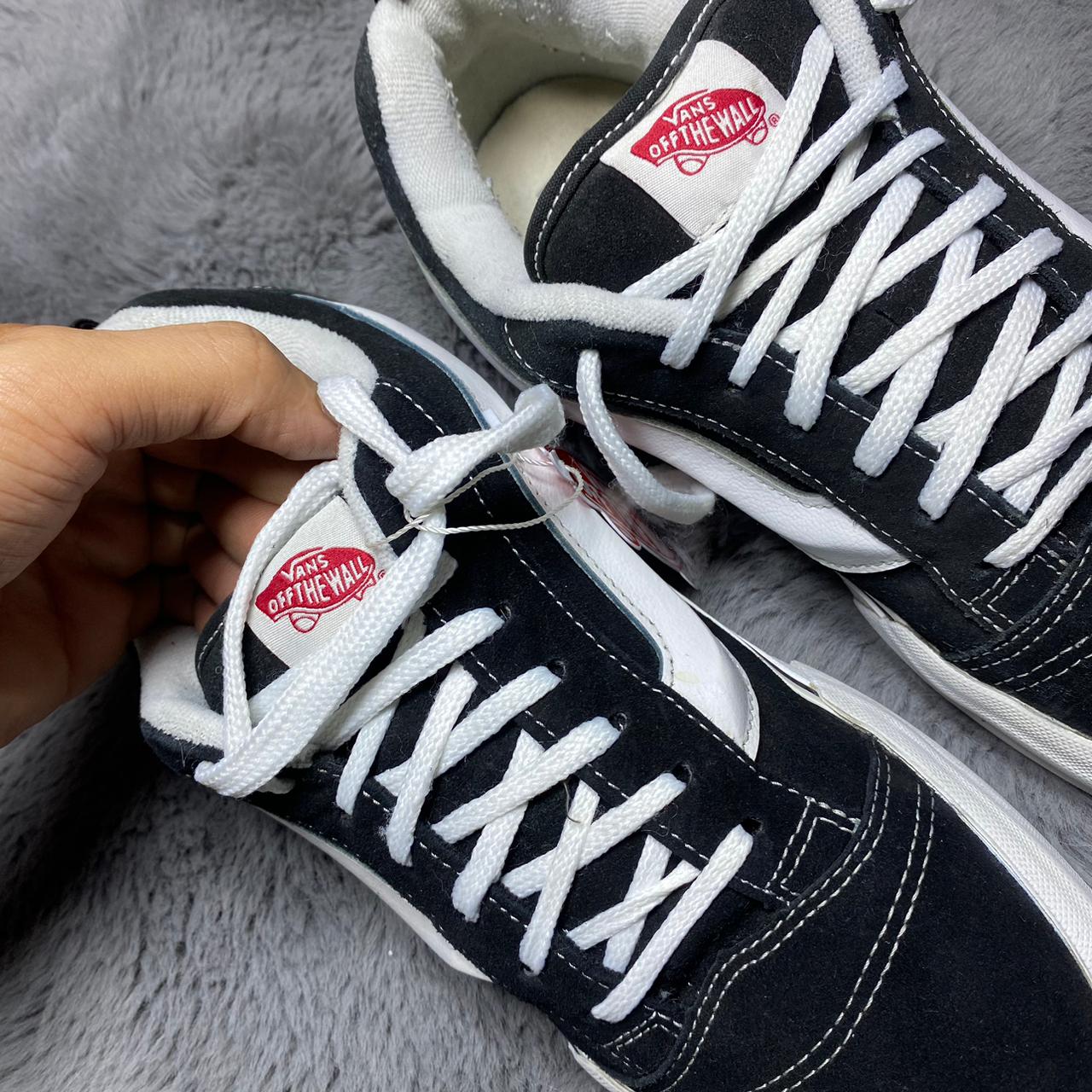 VANS ( Size 44.5 / 10.5 )