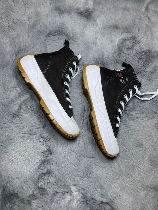 Converse ( Size 39 / 6 )