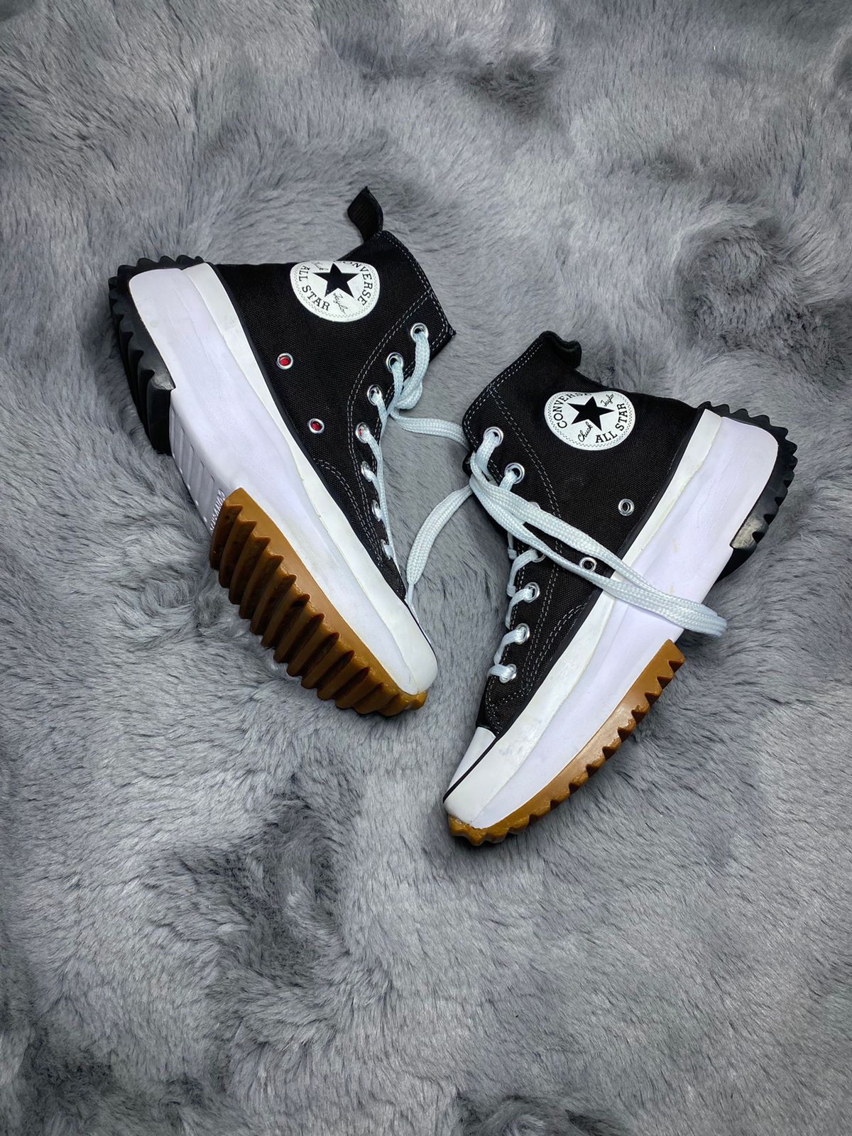 Converse ( Size 38 / 5.5 )