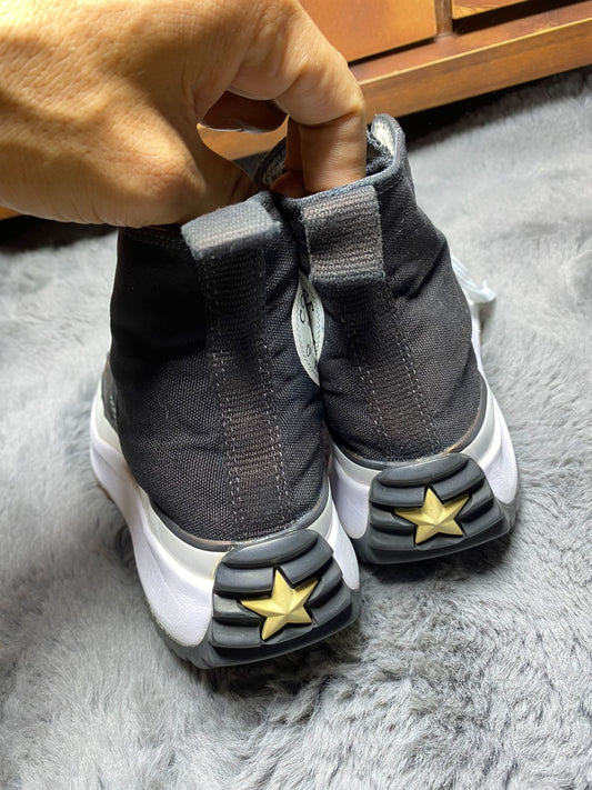 Converse ( Size 38 / 5.5 )