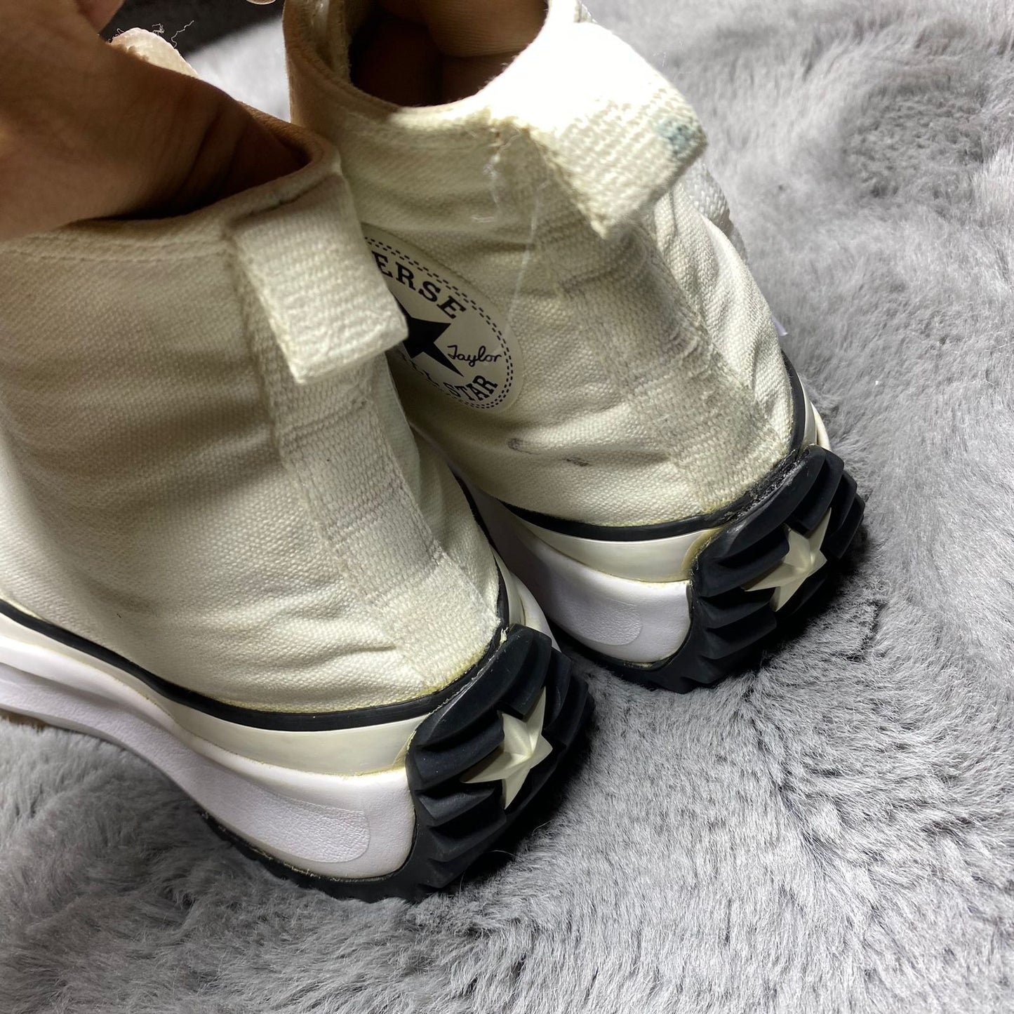 Converse ( Size 37 / 4.5 )