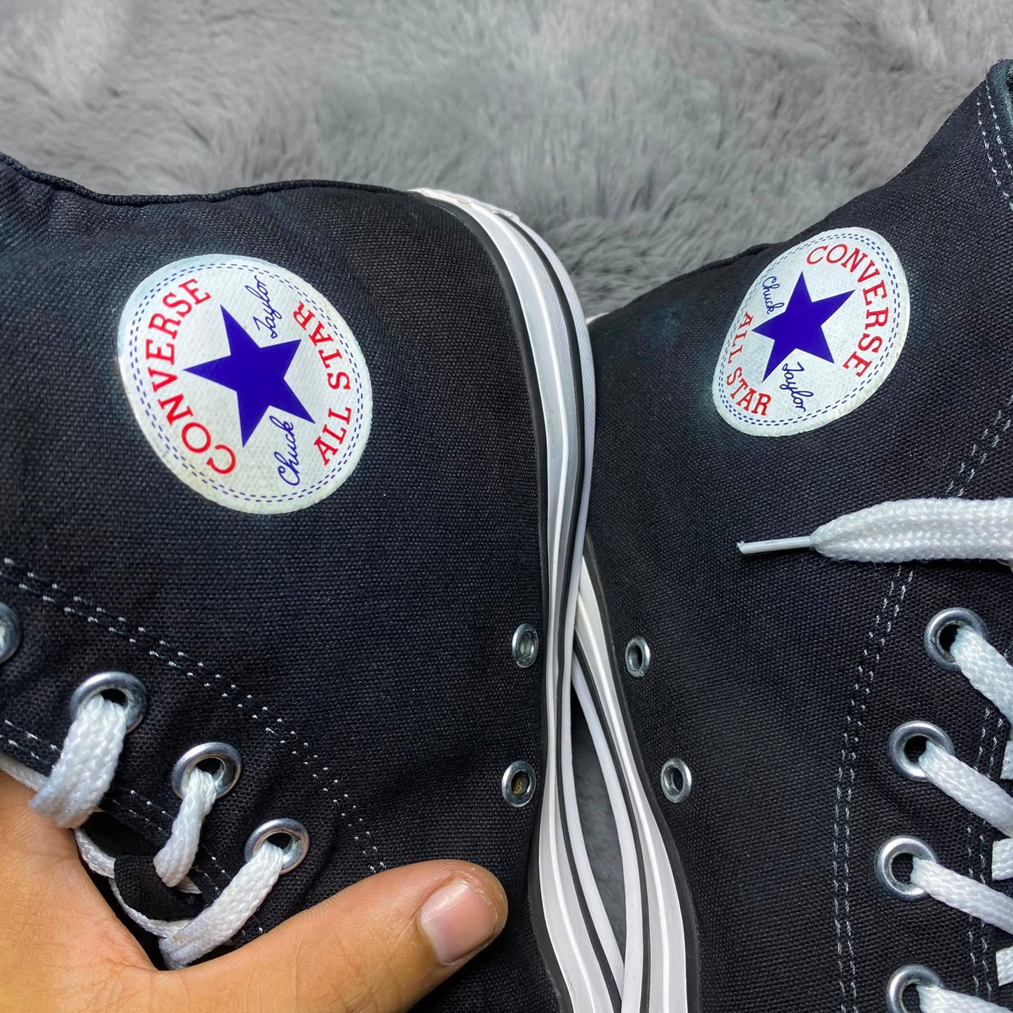 Converse ( Size 44.5-45 / 10 )