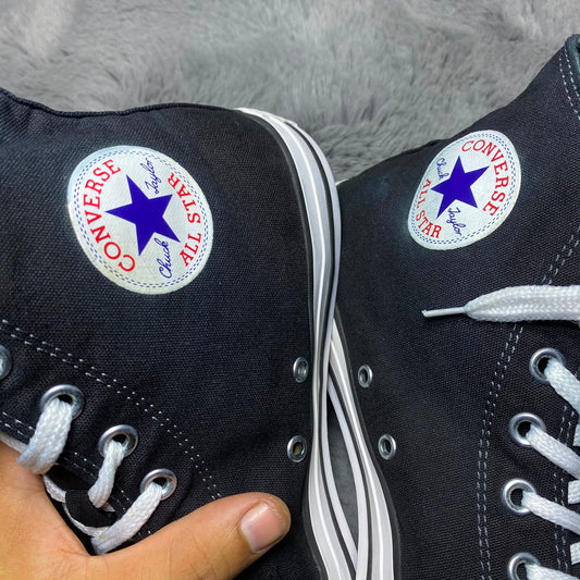 Converse ( Size 44.5-45 / 10 )