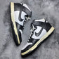 N!KE ( Size 45 / 11 )