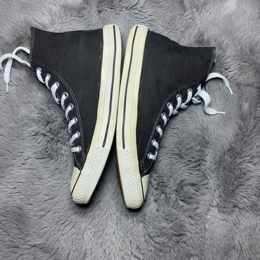Converse ( Size 41.5 - 42 / 8 )